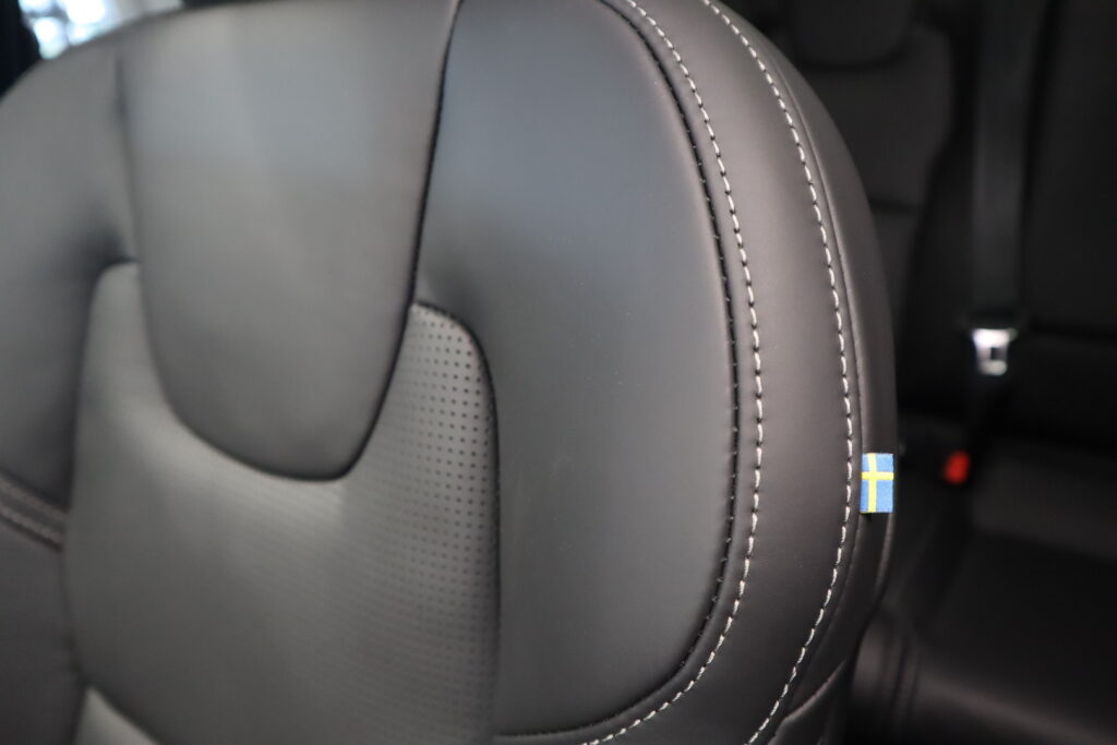 Volvo XC60, image 16