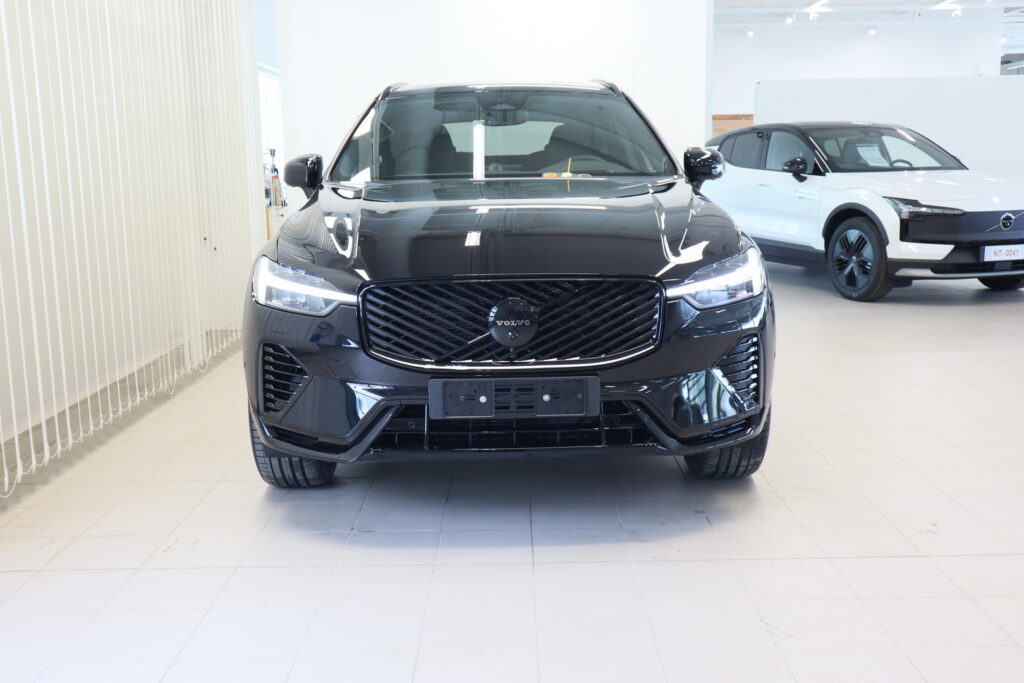 Volvo XC60, image 2