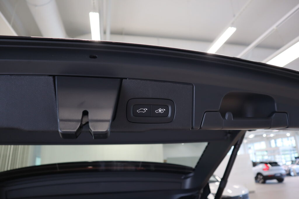 Volvo XC60, image 20