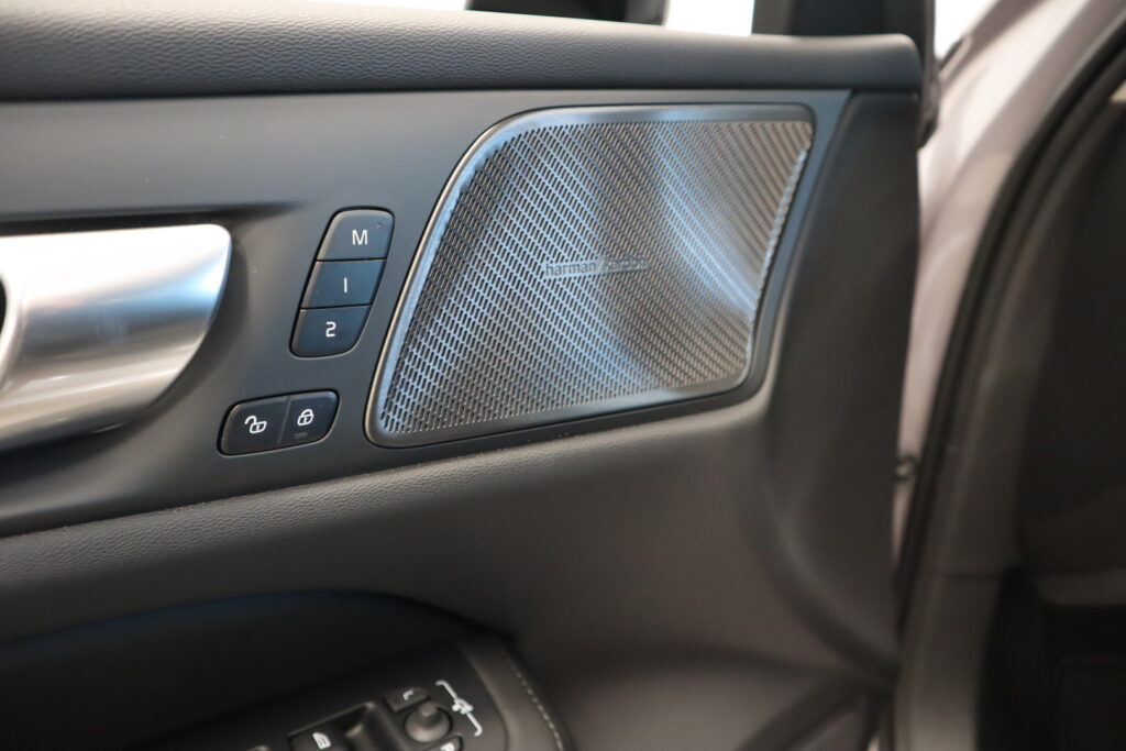 Volvo V60, image 11