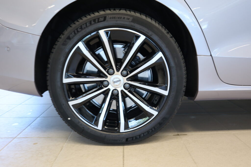 Volvo V60, image 19