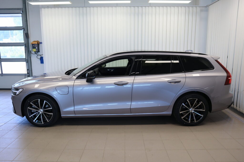 Volvo V60, image 3