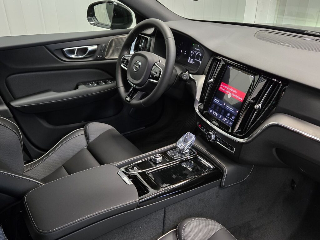 Volvo V60, image 10