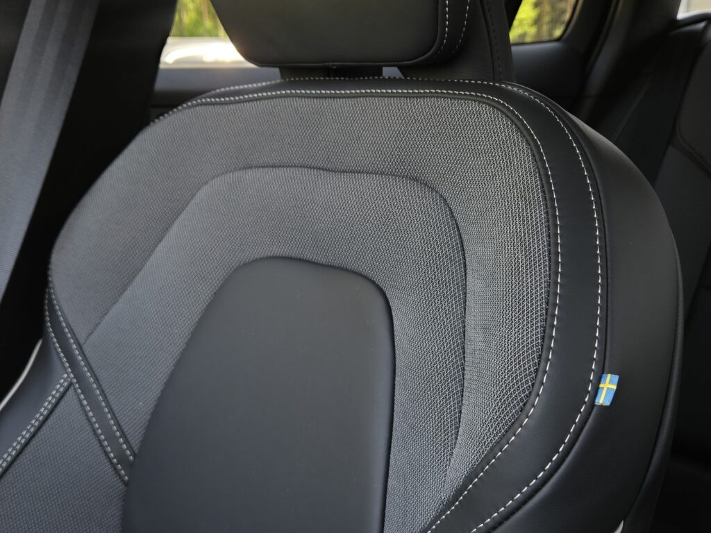 Volvo V60, image 16