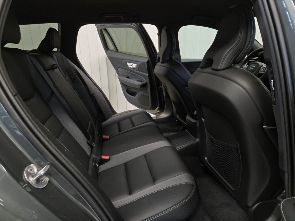 Volvo V60, image 8
