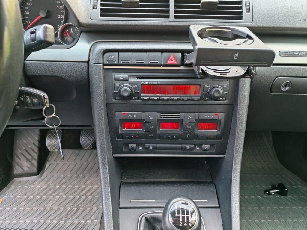 Audi A4, image 12
