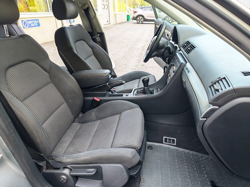 Audi A4, image 8