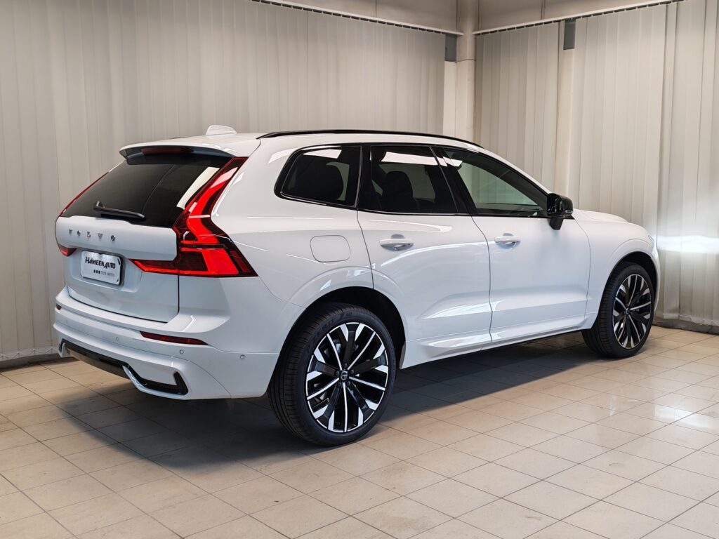 Volvo XC60, image 3