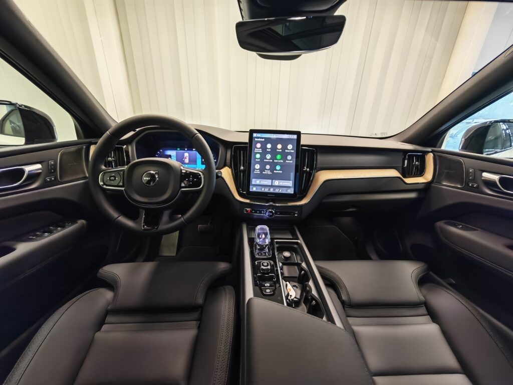 Volvo XC60, image 7
