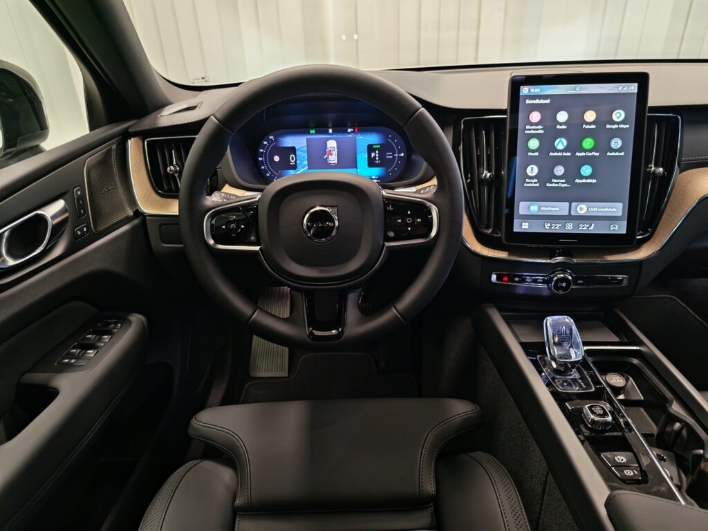 Volvo XC60, image 8