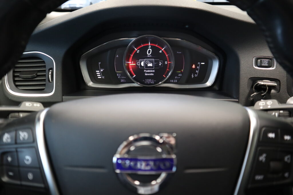 Volvo V60, image 11