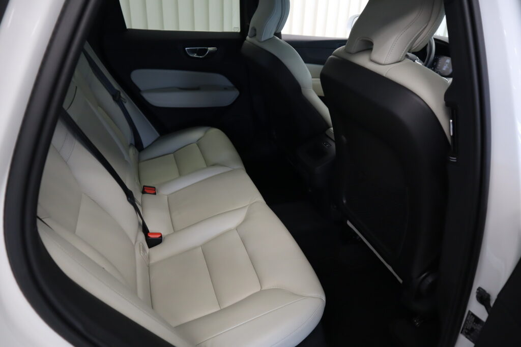 Volvo XC60, image 10