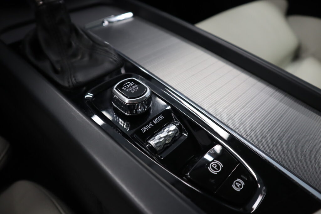 Volvo XC60, image 17