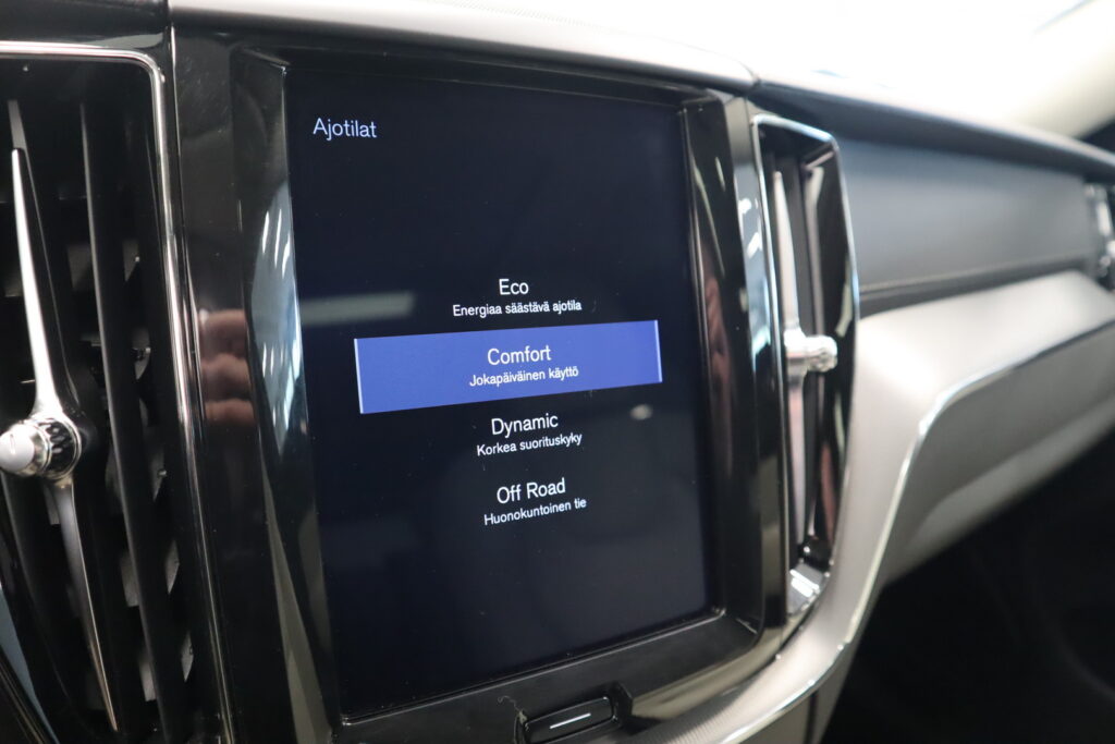 Volvo XC60, image 18