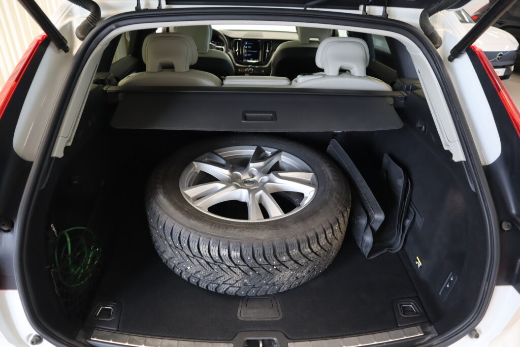 Volvo XC60, image 23