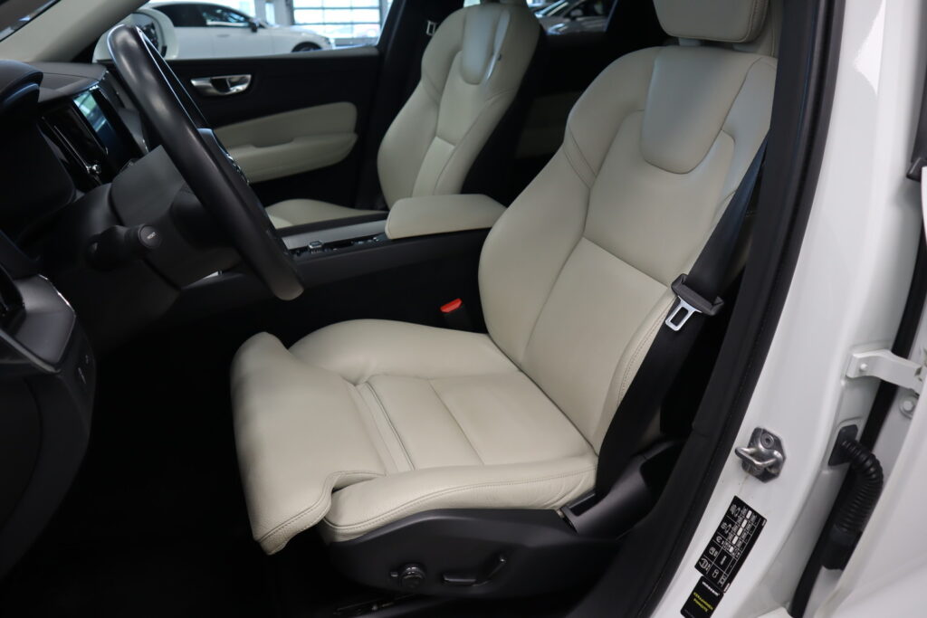 Volvo XC60, image 8