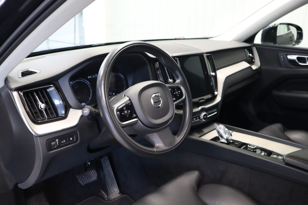 Volvo XC60, image 11