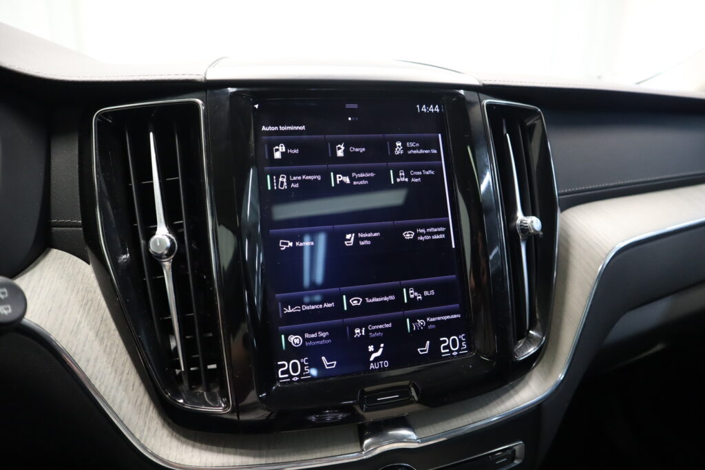 Volvo XC60, image 19