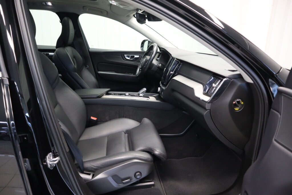 Volvo XC60, image 26