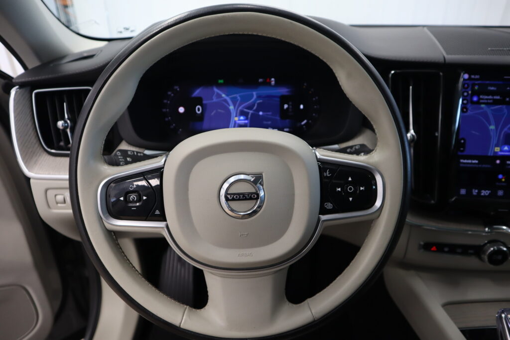 Volvo XC60, image 13