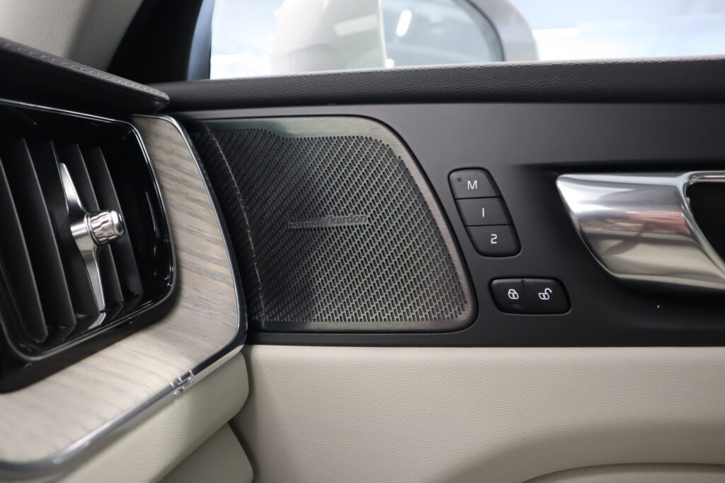 Volvo XC60, image 21