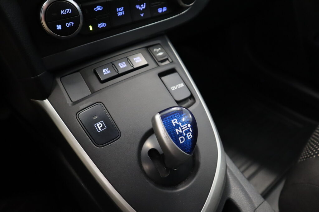 Toyota Auris, image 13