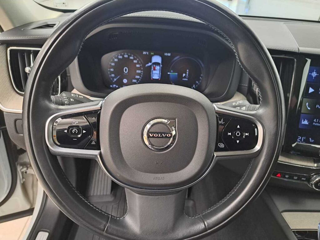 Volvo XC60, image 10