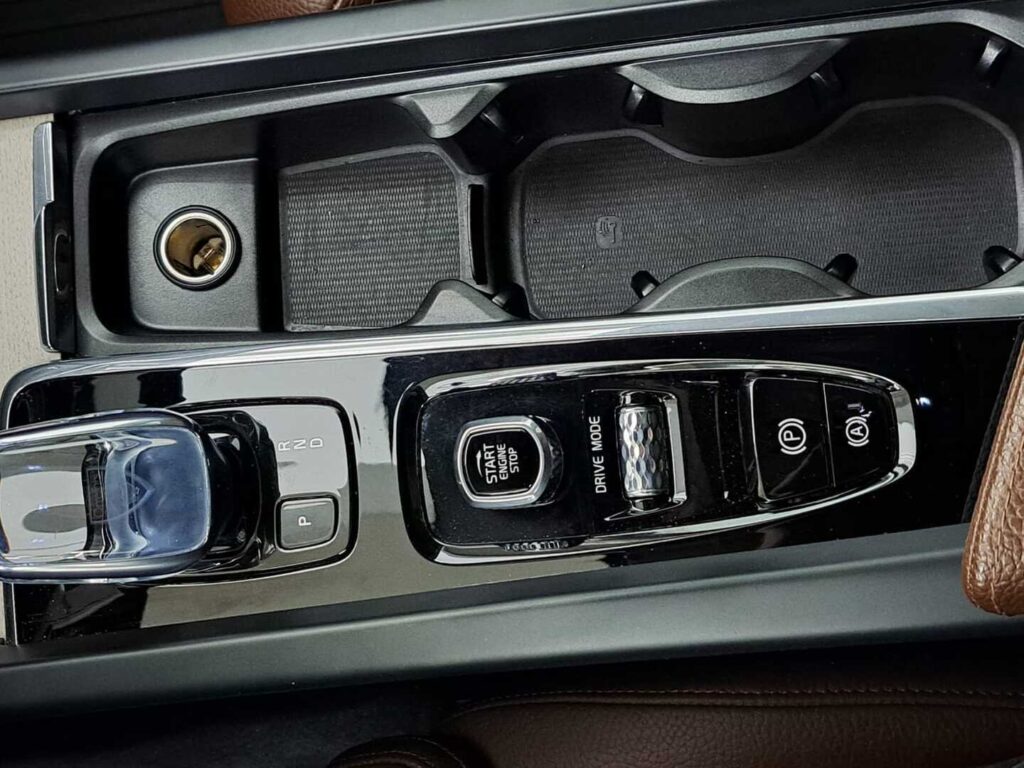 Volvo XC60, image 17