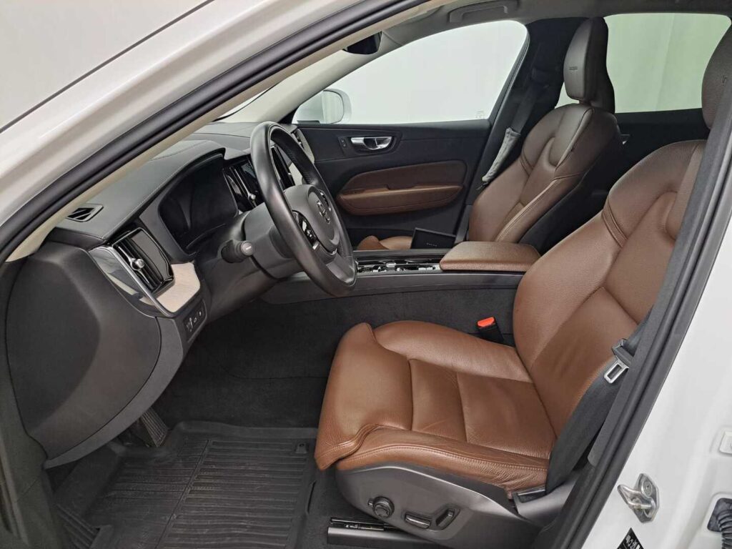 Volvo XC60, image 7