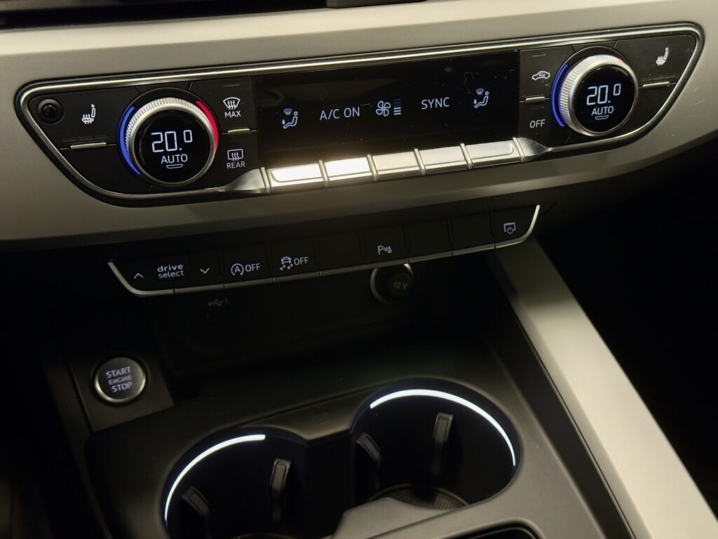Audi A4, image 15