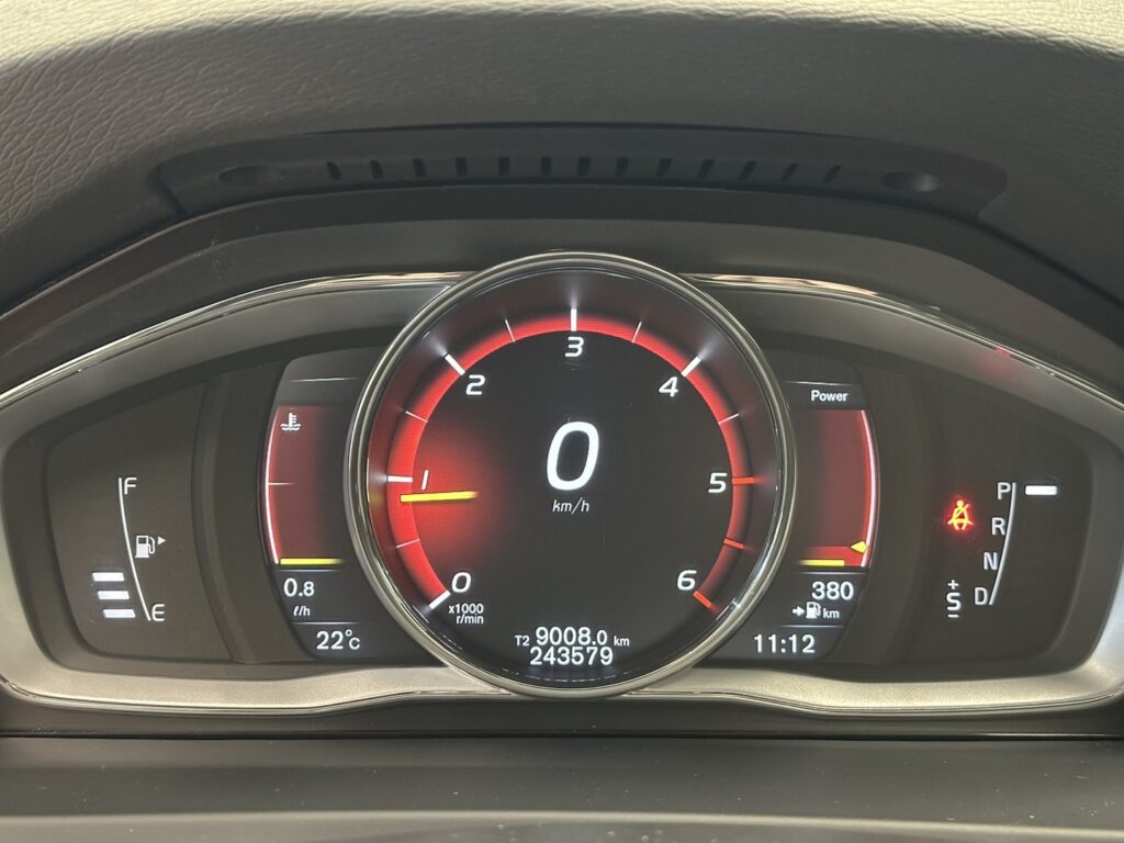 Volvo V60, image 11