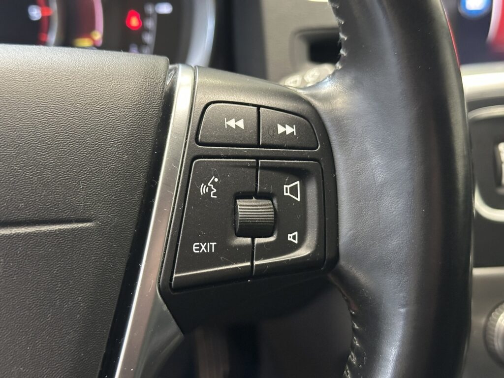 Volvo V60, image 13