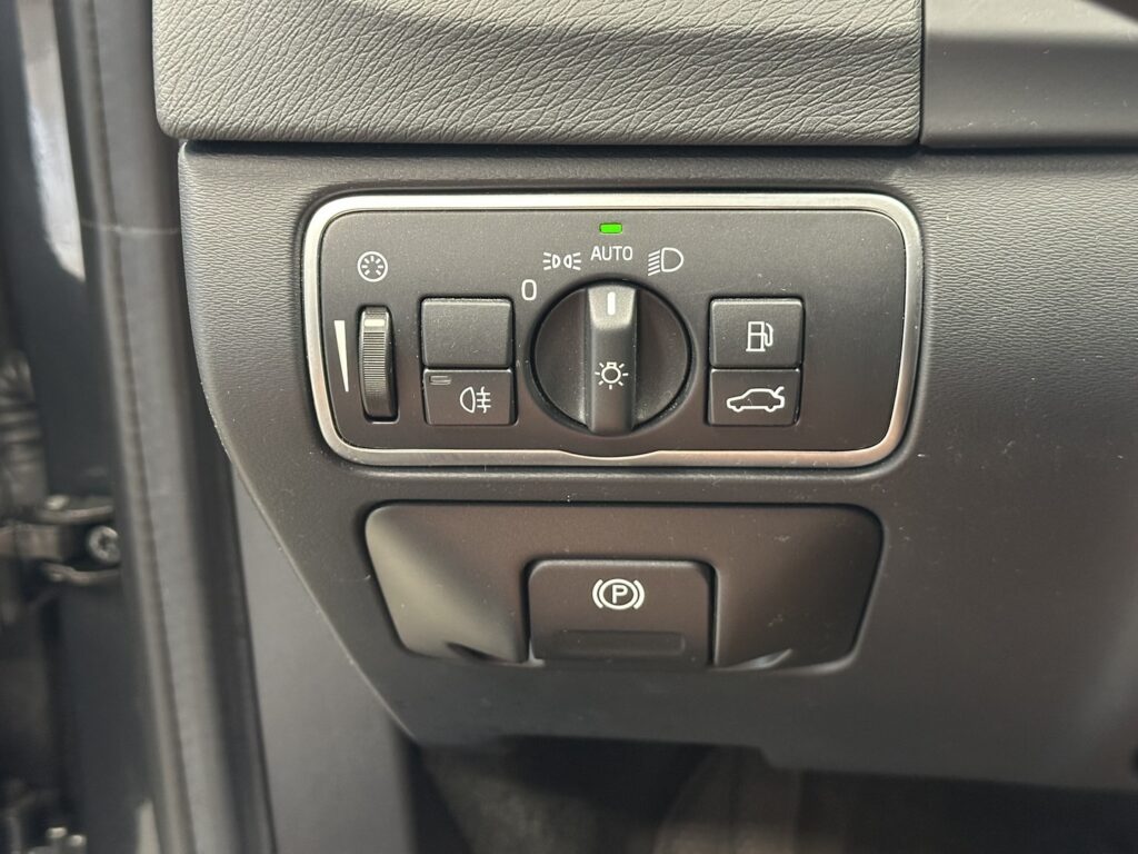 Volvo V60, image 19