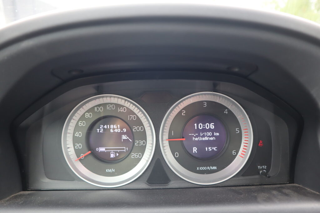 Volvo XC60, image 11
