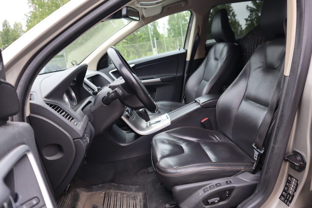 Volvo XC60, image 6