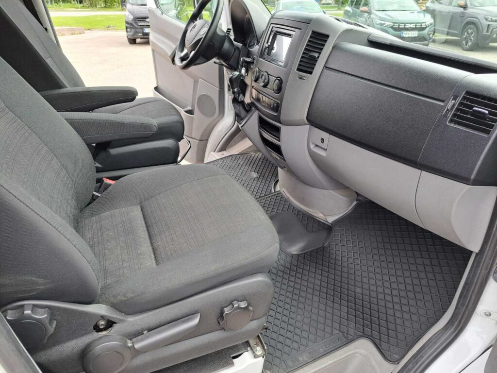 Mercedes-Benz Sprinter, image 15