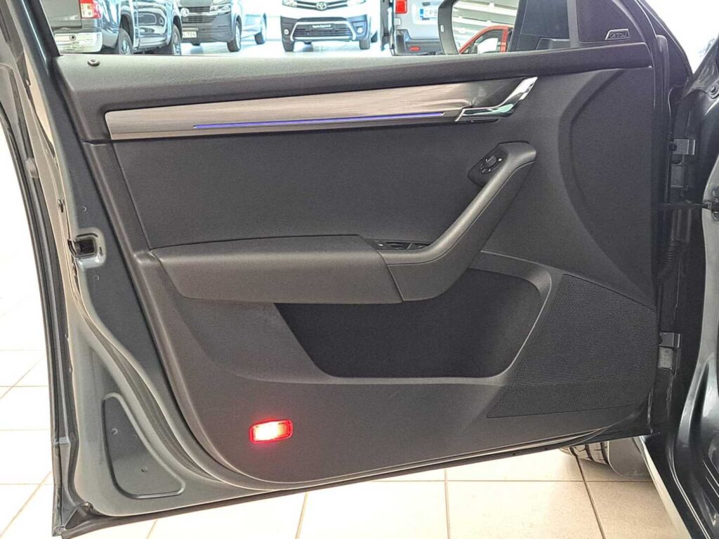 Skoda Octavia, image 17
