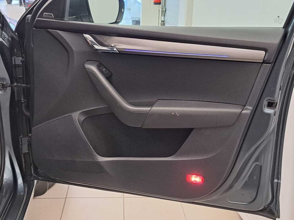 Skoda Octavia, image 18