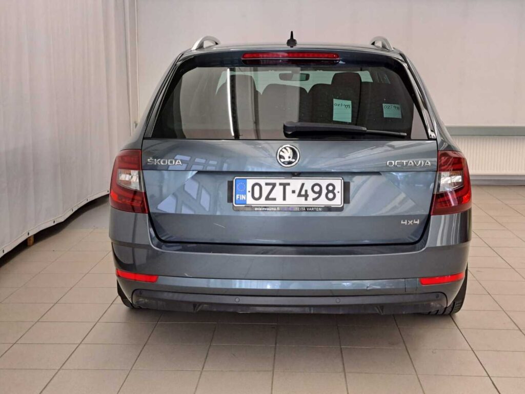 Skoda Octavia, image 3