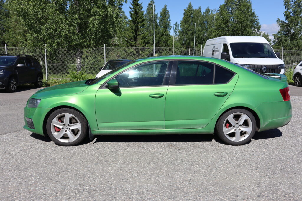 Skoda Octavia, image 2