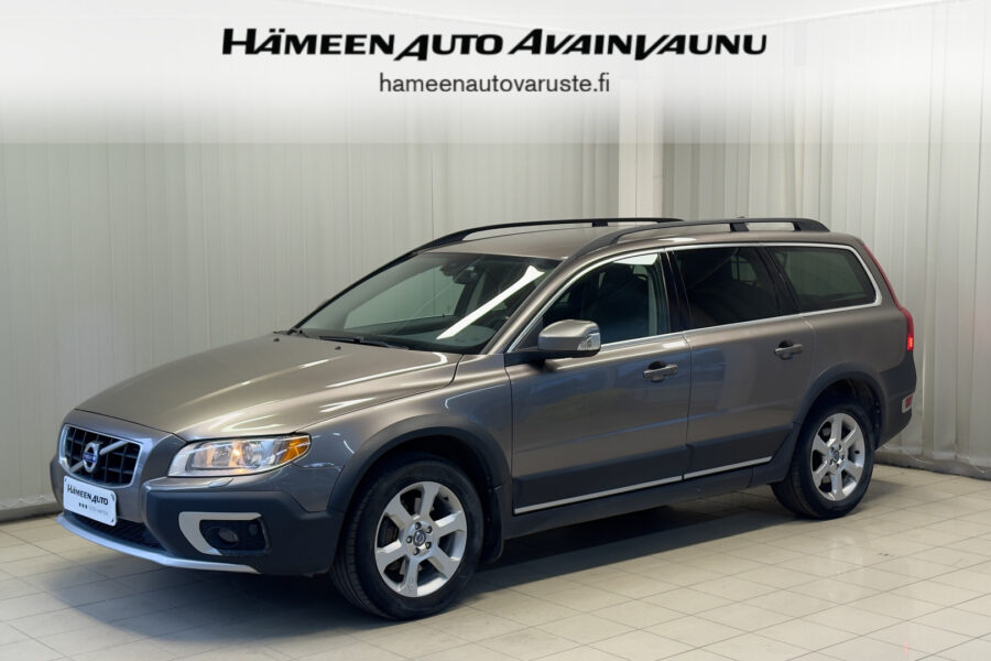 Volvo XC70, image 1