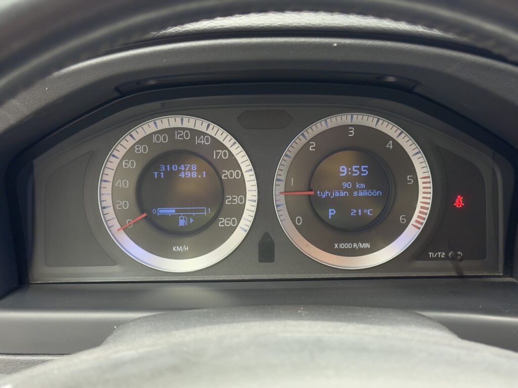 Volvo XC70, image 11