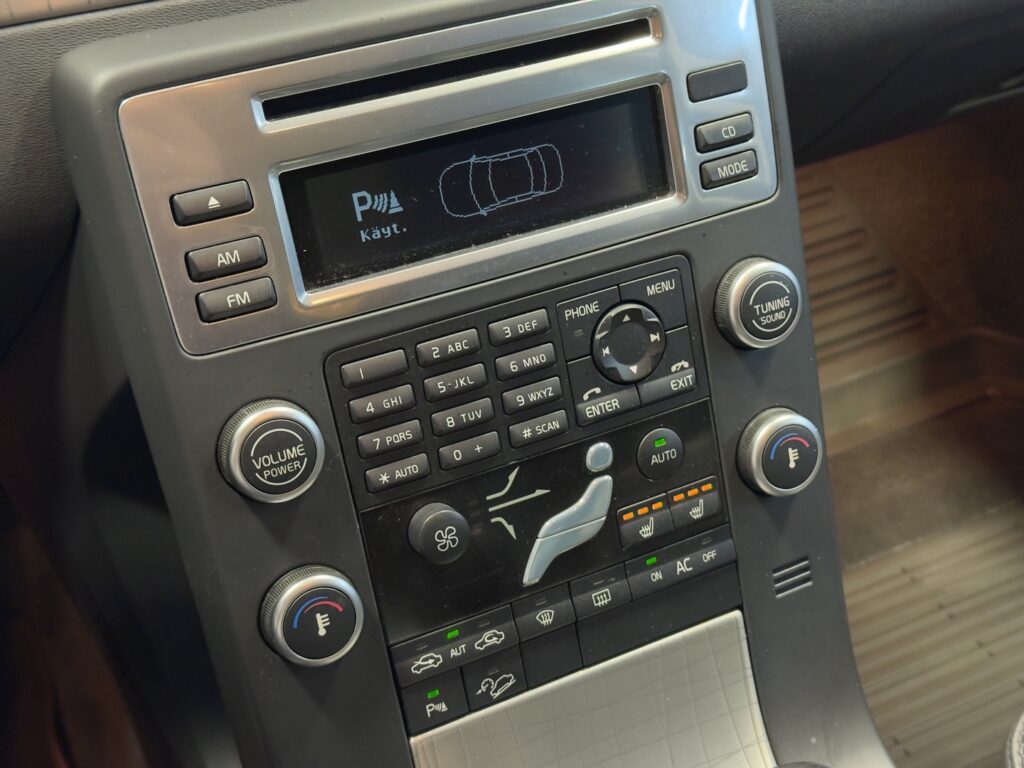 Volvo XC70, image 15