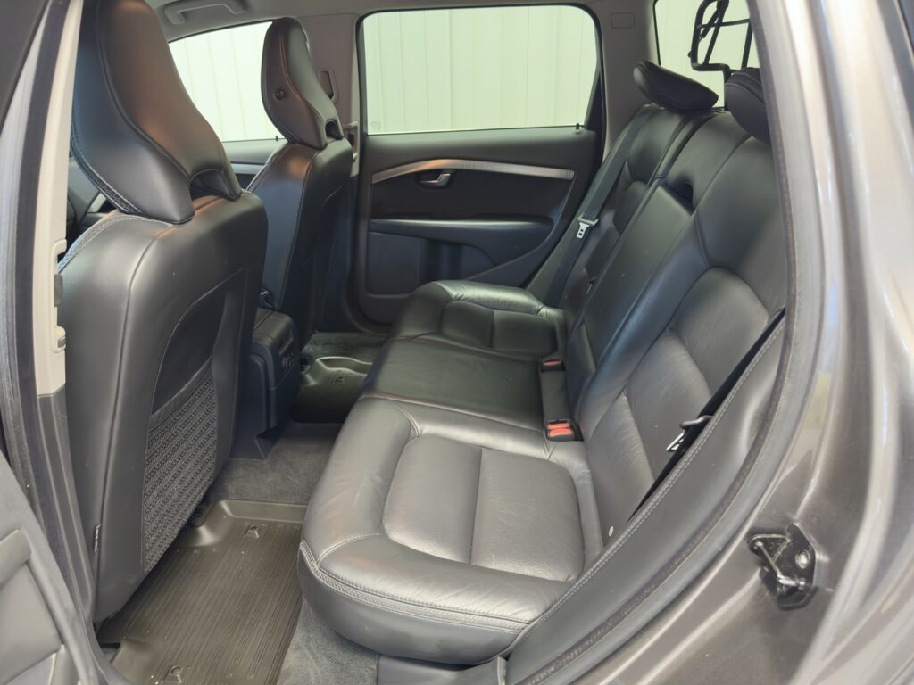 Volvo XC70, image 6