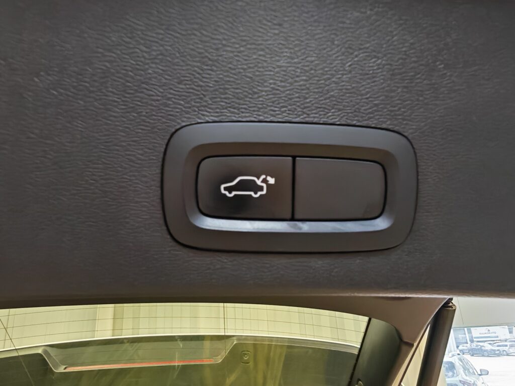 Volvo XC40, image 22