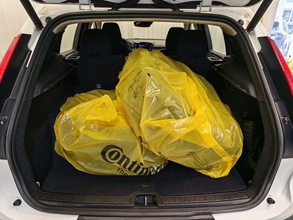 Volvo XC40, image 23