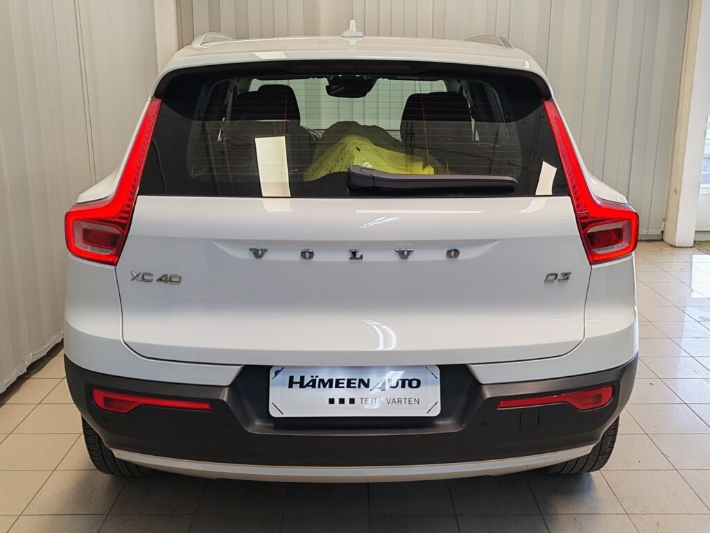 Volvo XC40, image 7