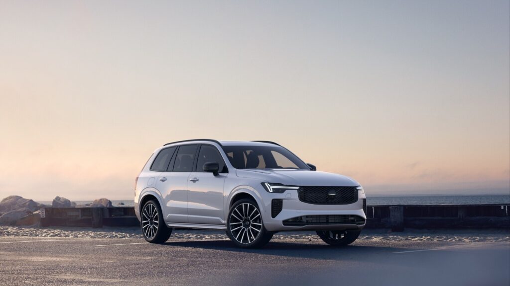 Volvo XC90, image 1