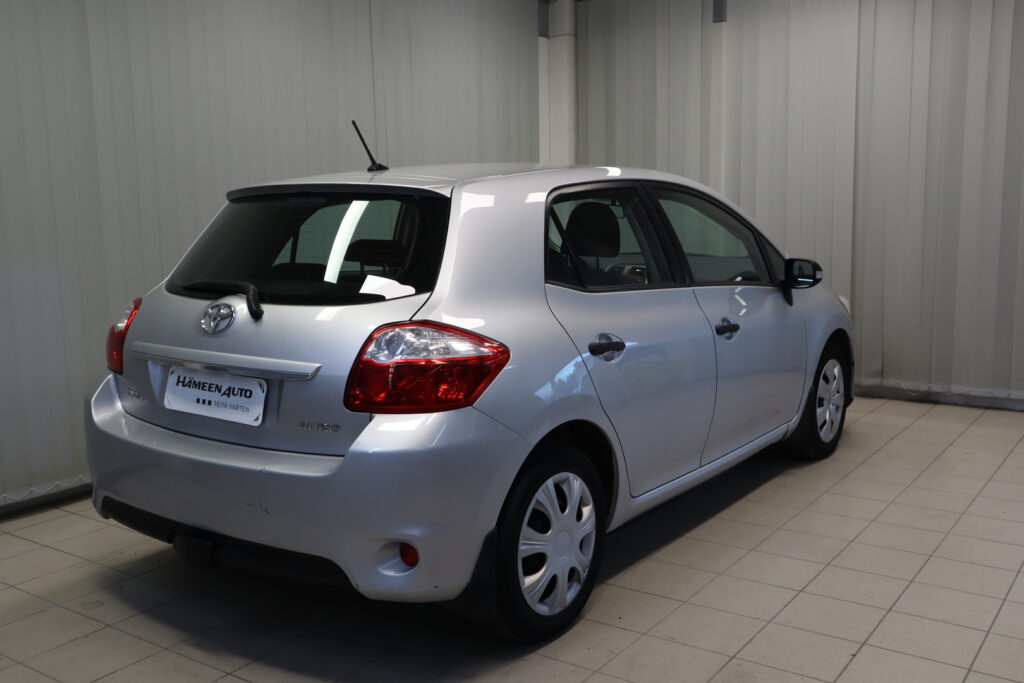 Toyota Auris, image 3