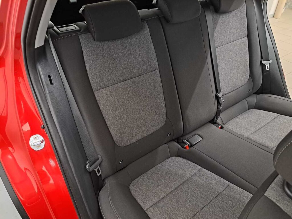 KIA STONIC, image 18